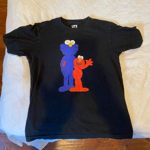 KAWS UNI GLO Tee